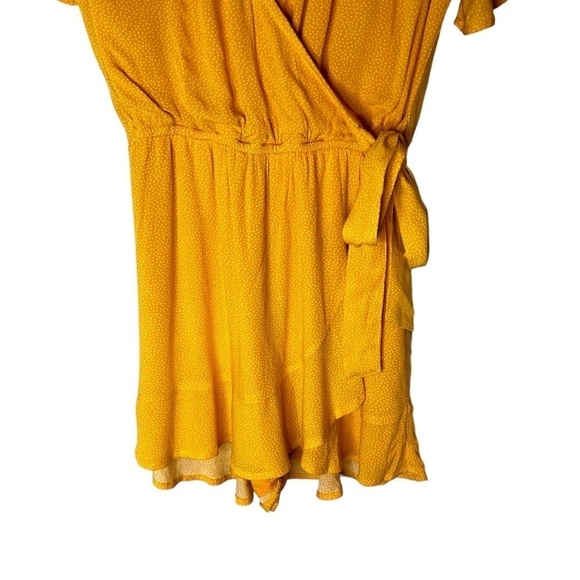 Abercrombie & Fitch Dot Short Sleeve Surplice Faux Wrap Romper - Picture 6 of 14